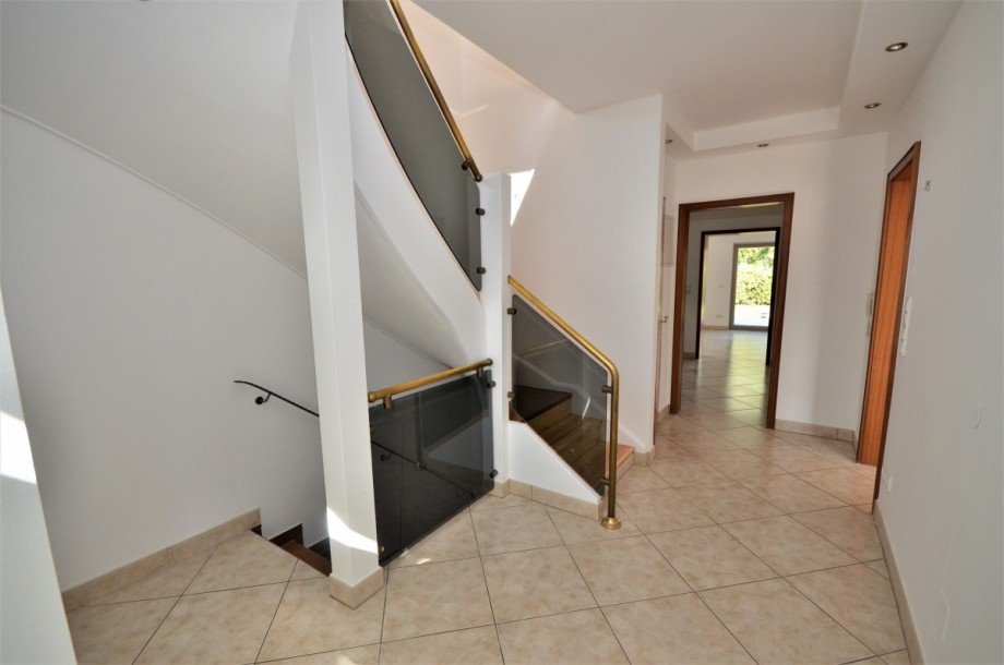 Flur EG Einfamilienhaus Neu-Isenburg