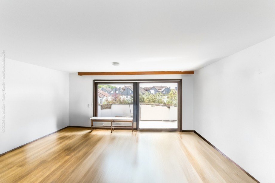 Wohn- und Esszimmer Etagenwohnung Neu-Isenburg