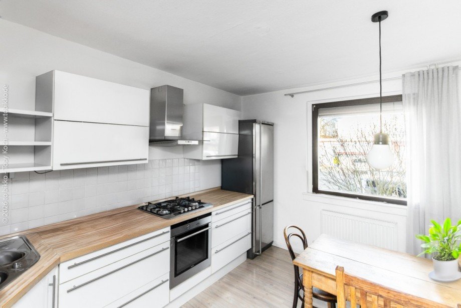 K�che mit Fenster - EG Doppelhaush�lfte Neu-Isenburg