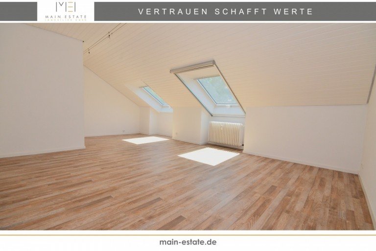 Wohnzimmer Neu-Isenburg Dachgeschosswohnung Lichtdurchflutete 2-Zimmer-Dachwohnung mit zus�tzlichem Stauraum