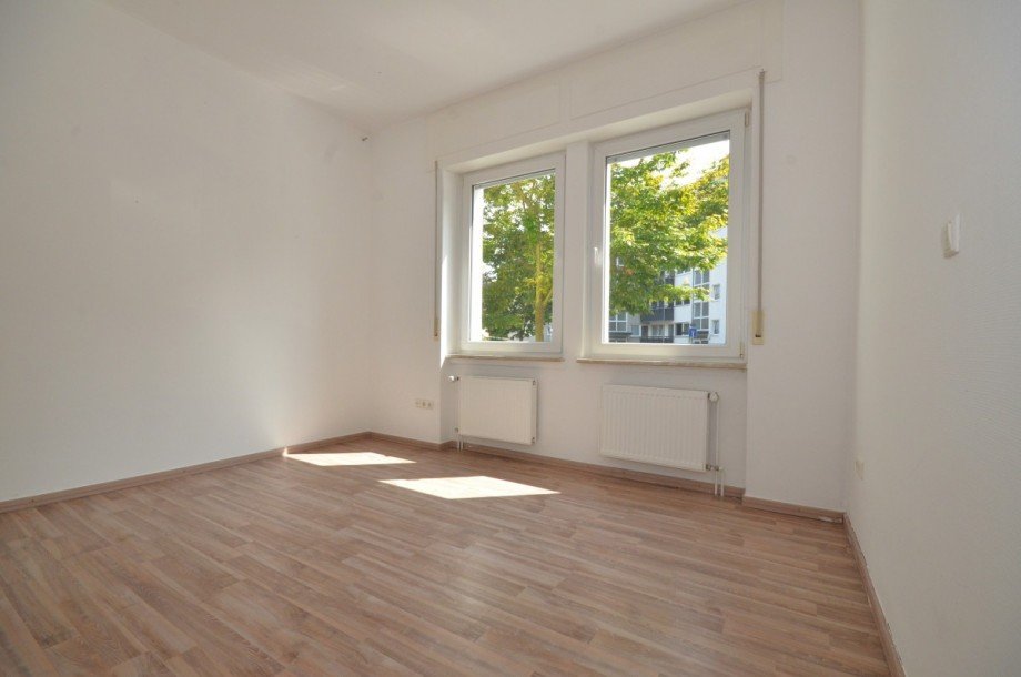 Wohn- und Esszimmer Etagenwohnung Neu-Isenburg