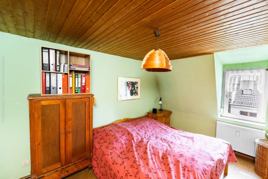 Schlafzimmer DG Mehrfamilienhaus Neu-Isenburg