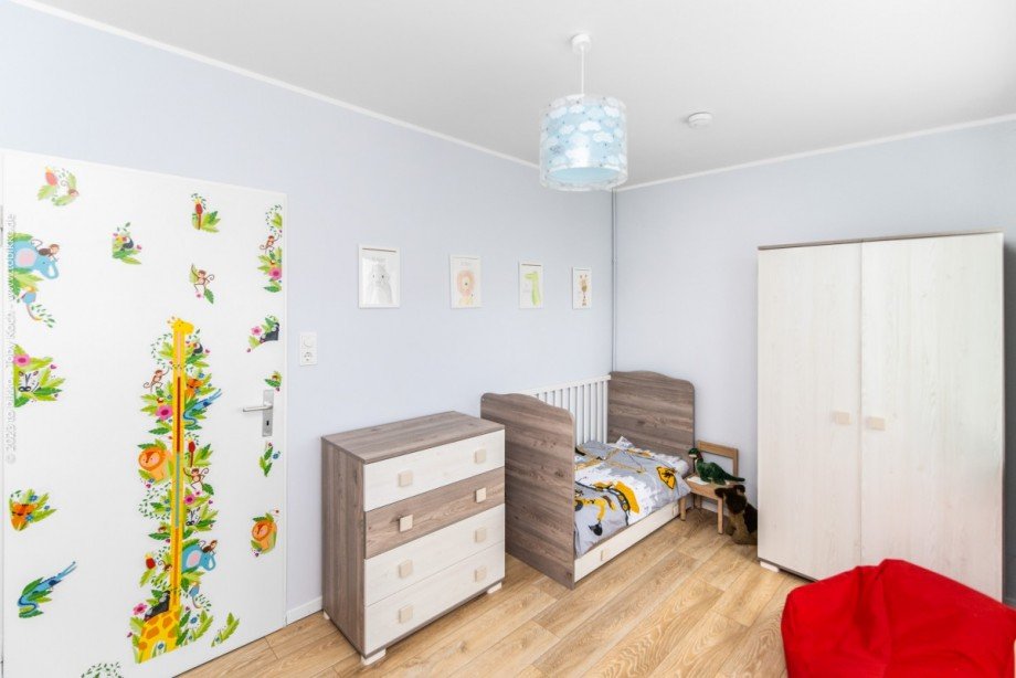 Kinderzimmer / Fremdenzimmer OG Einfamilienhaus Neu-Isenburg