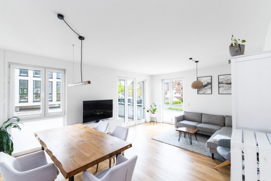 Wohnzimmer mit Essbereich Etagenwohnung Neu-Isenburg