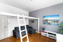 Wohn- und Schlafzimmer EG links Mehrfamilienhaus mit 4 Einheiten - Altbauflair trifft Renditepotenzial in Neu-Isenburg