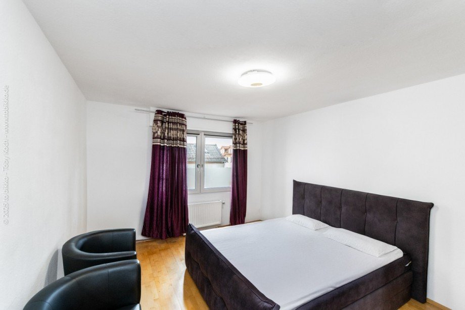 Schlafzimmer 2. OG Mehrfamilienhaus Neu-Isenburg