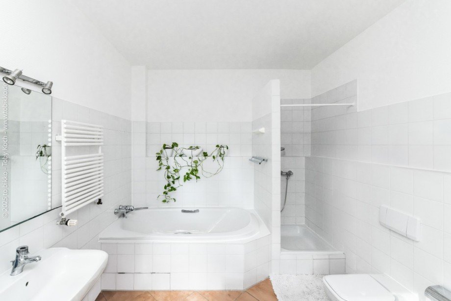 Badezimmer Hinterhaus Mehrfamilienhaus Neu-Isenburg