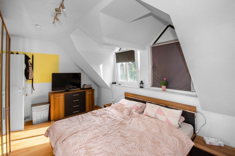 Schlafzimmer Mehrfamilienhaus Flieden