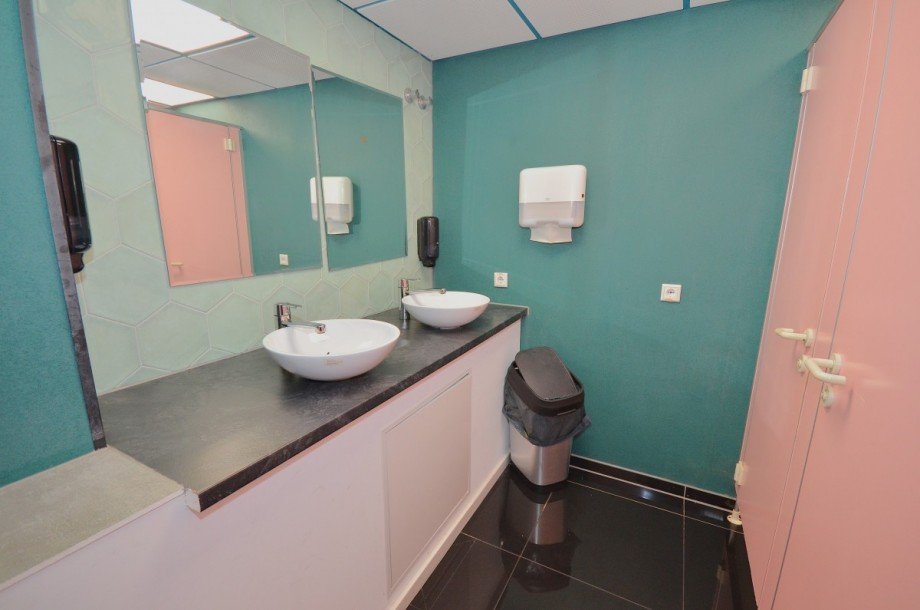 WC Damen Gastgewerbe Neu-Isenburg