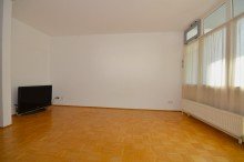 Wohn- und Esszimmer Charmante 1,5-Zimmer-Wohnung mit Einbauk�che, Balkon und Stellplatz