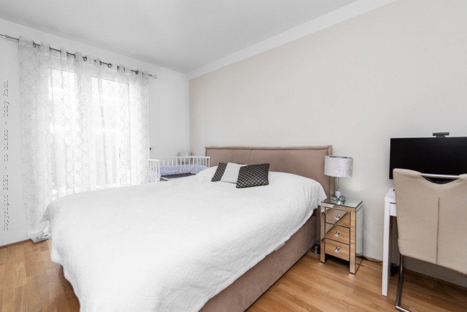 Schlafzimmer Terrassenwohnung Neu-Isenburg