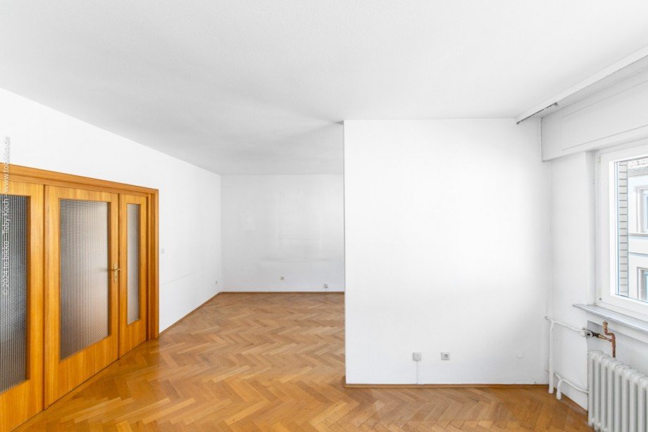 Wohnzimmer OG Zweifamilienhaus Neu-Isenburg