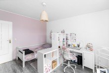 Schlafzimmer Attraktive Lage - Gepflegte 3,5-Zimmer-Wohnung mit Tiefgaragenstellplatz in Neu-Isenburg