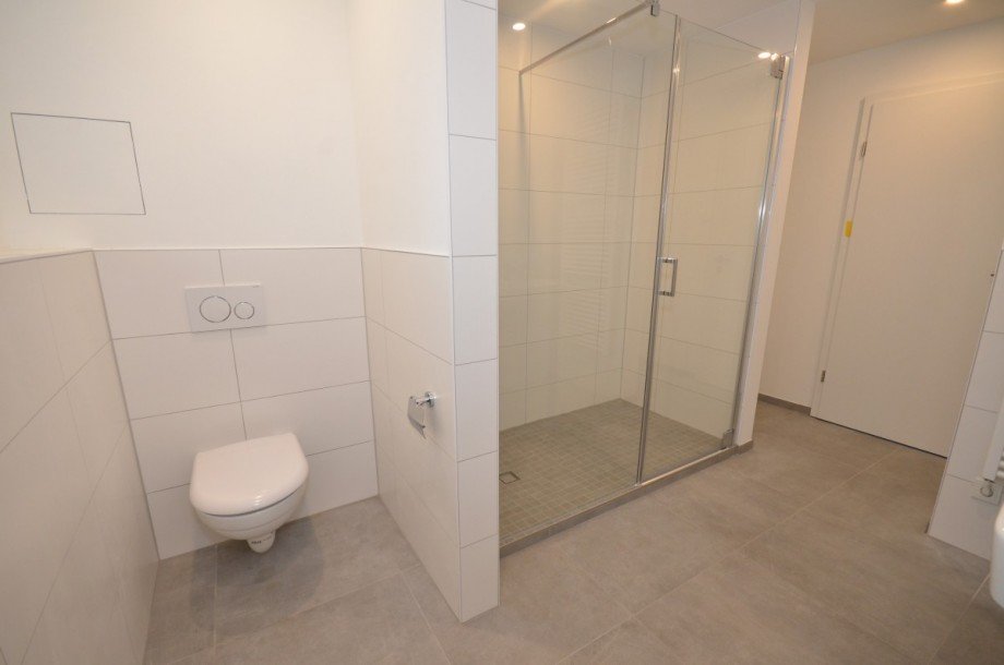 Badezimmer Erdgeschosswohnung Neu-Isenburg