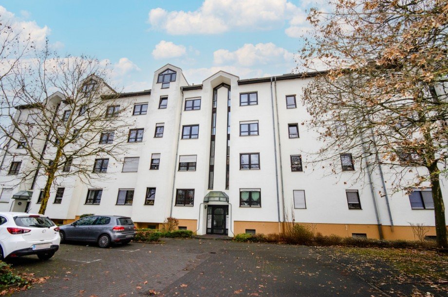 Stra�enansicht Etagenwohnung Neu-Isenburg