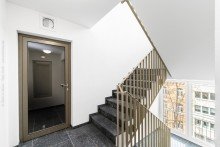 Treppenhaus Zentraler Erstbezug: Stilvolle 2-Zimmer-Wohnung in Innenstadtlage