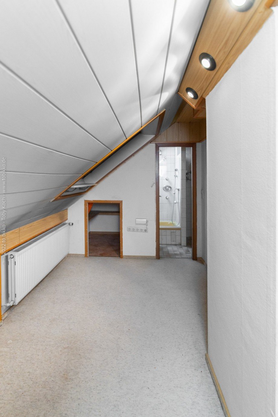 Zimmer 2 DG Reihenmittelhaus Neu-Isenburg
