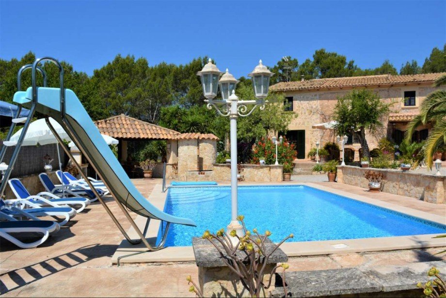 Pool und Finca Einfamilienhaus Calvi�