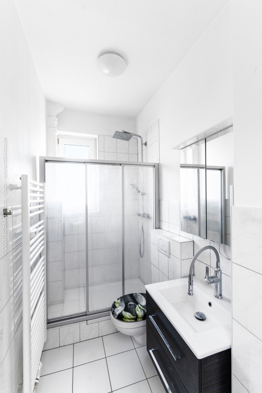 Badezimmer OG Doppelhaush�lfte Neu-Isenburg