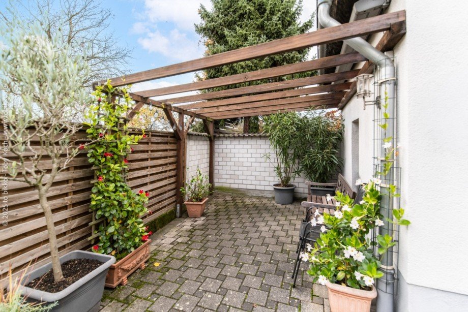 Freisitz Zweifamilienhaus M�hlheim am Main