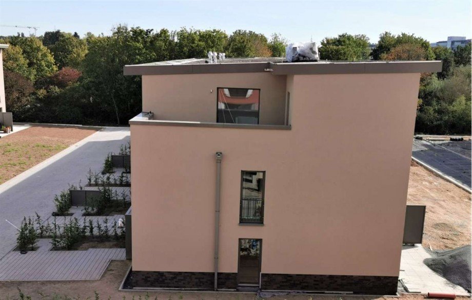 Seitenansicht Einfamilienhaus Neu-Isenburg