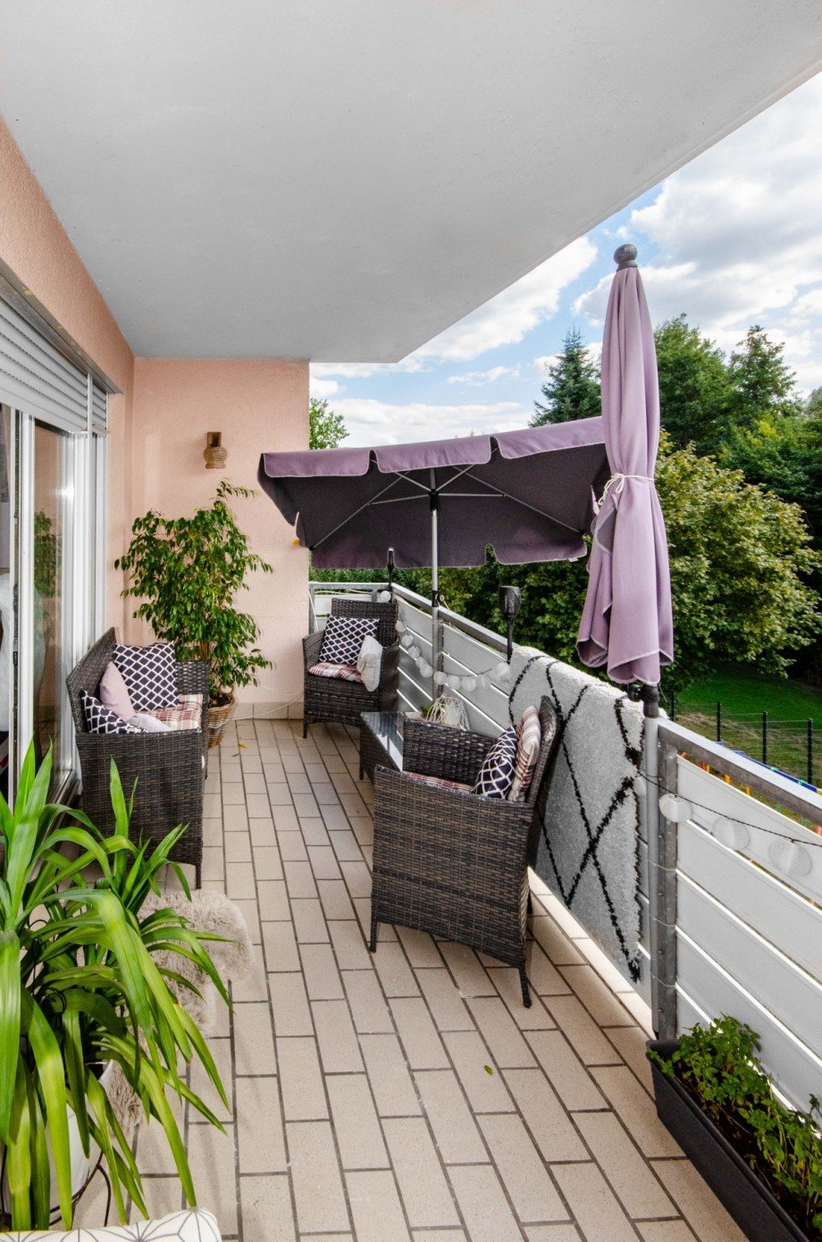 Balkon Mehrfamilienhaus Flieden