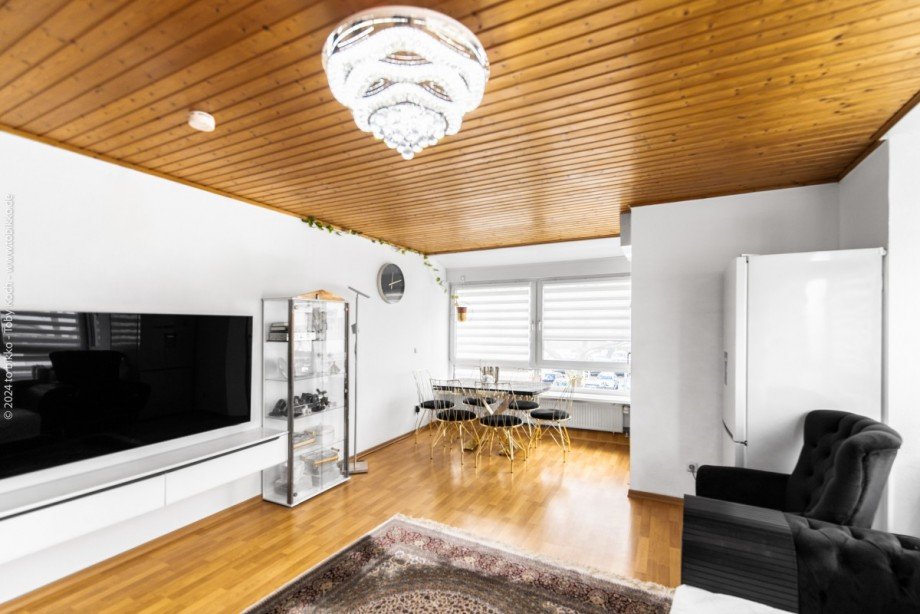 Wohn- und Esszimmer Etagenwohnung Neu-Isenburg