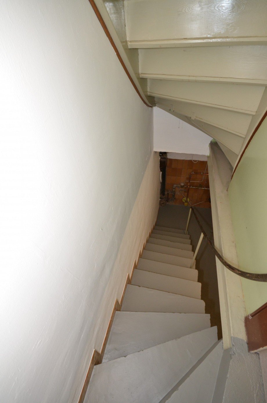 Kellertreppe Doppelhaush�lfte Neu-Isenburg