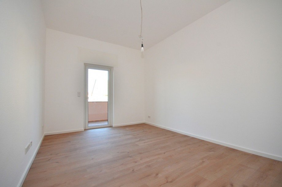 Zimmer 1 Etagenwohnung Neu-Isenburg