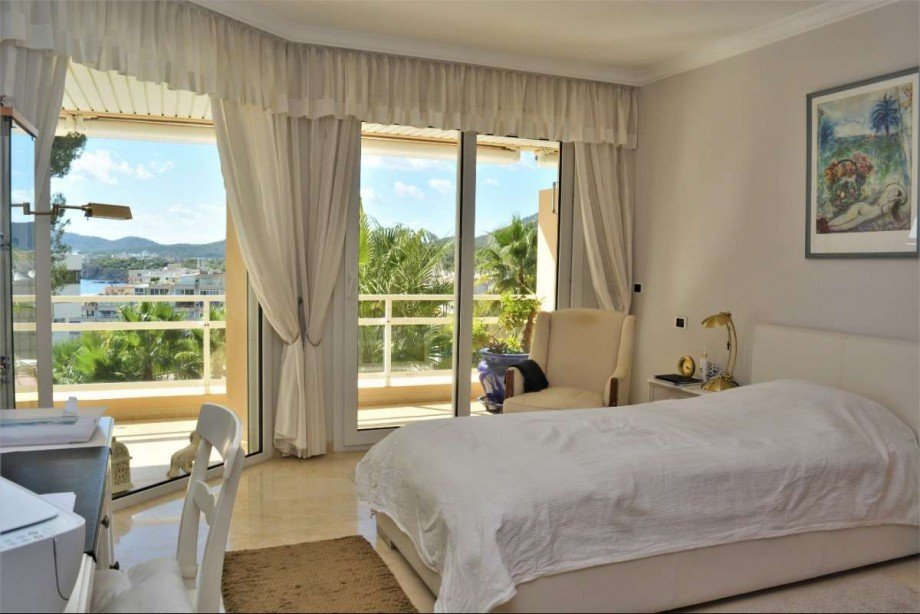 Schlafzimmer Wohnung Portals Nous