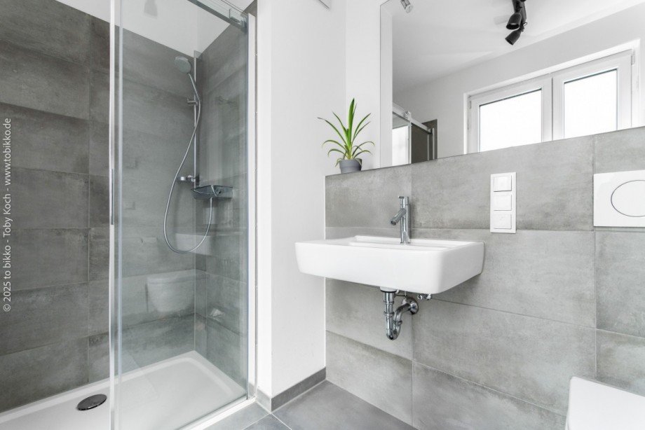 Bad en Suit Etagenwohnung Neu-Isenburg