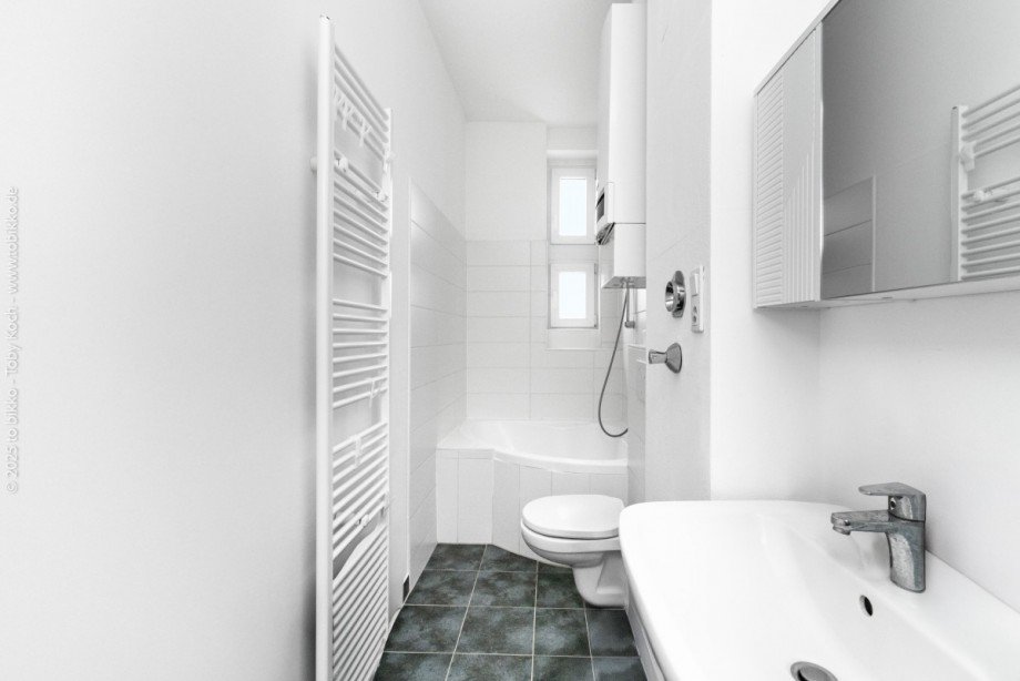 Badezimmer 3. OG Mehrfamilienhaus Frankfurt am Main