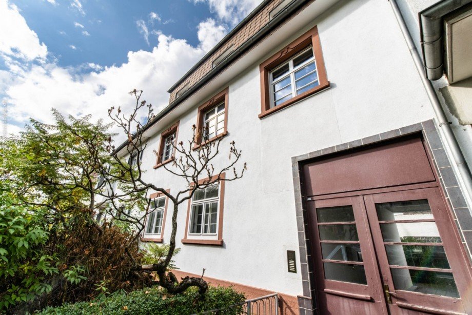 Toreingang Mehrfamilienhaus Neu-Isenburg