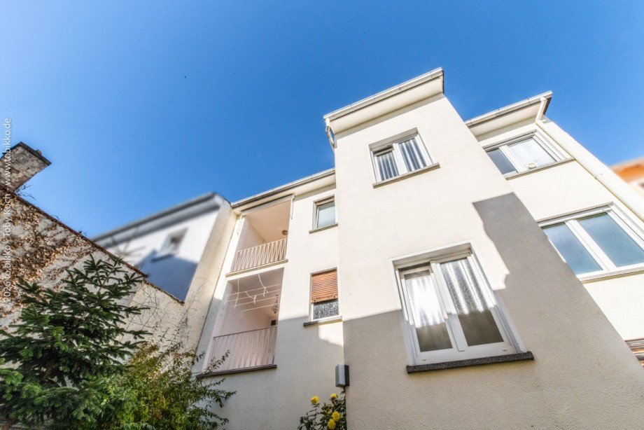 Hausansicht Etagenwohnung Neu-Isenburg