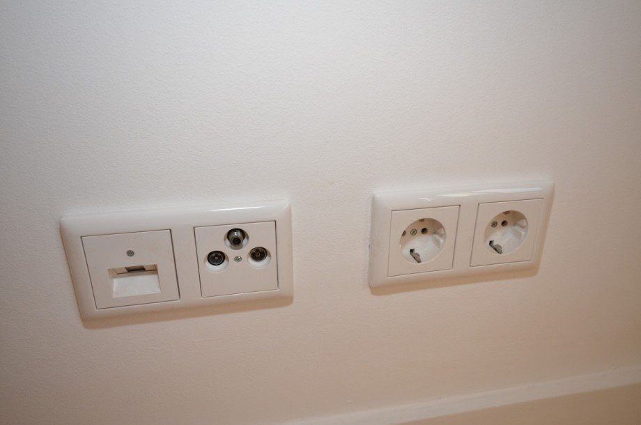 Elektroanschl�sse Doppelhaush�lfte Neu-Isenburg