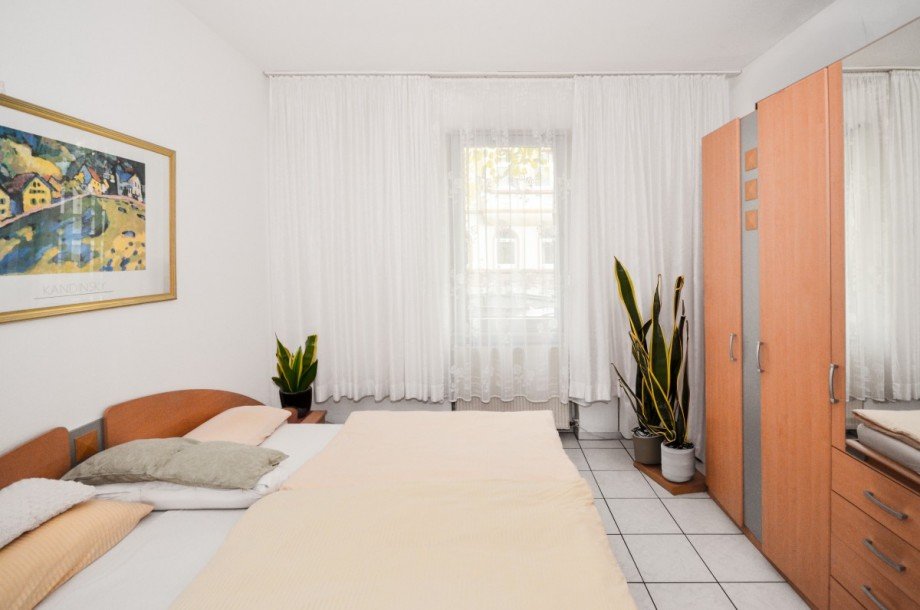 Schlafzimmer Mehrfamilienhaus Neu-Isenburg