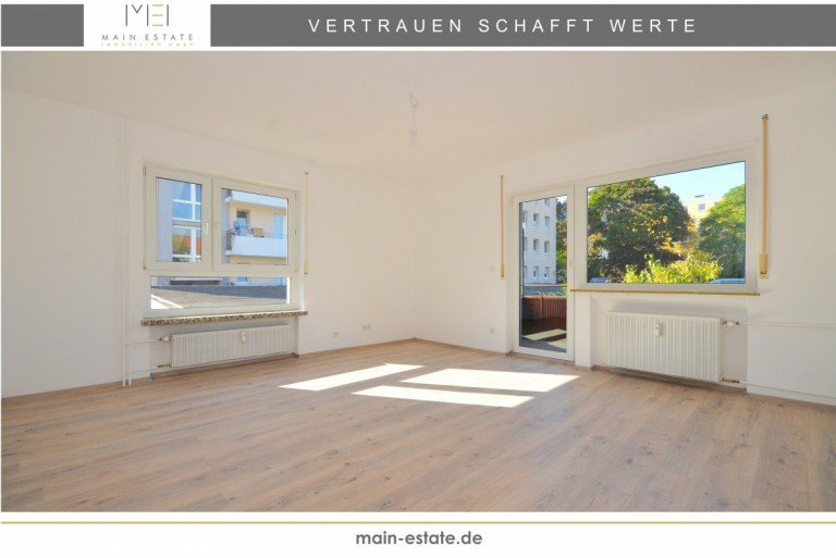 Wohnzimmer Frankfurt am Main Etagenwohnung Frisch renovierte 2-Zimmer-Wohnung mit Balkon in Frankfurt-Oberrad