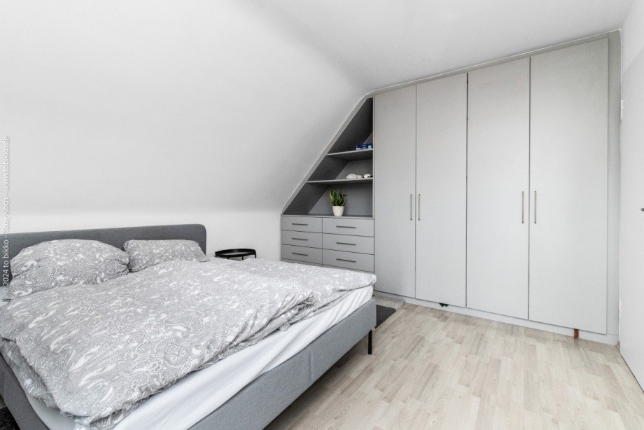 Schlafzimmer DG Mehrfamilienhaus Neu-Isenburg
