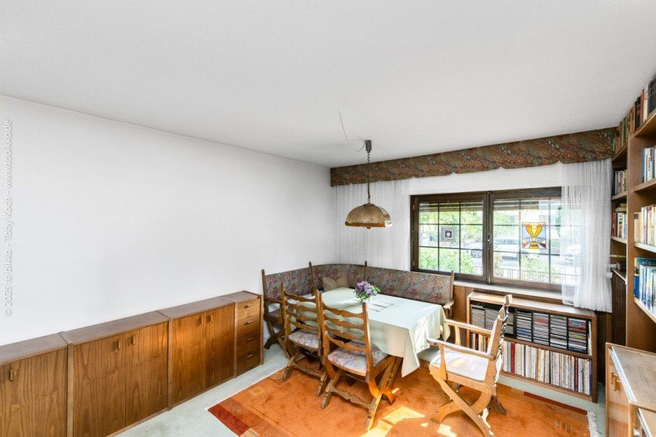 Esszimmer EG Mehrfamilienhaus Neu-Isenburg
