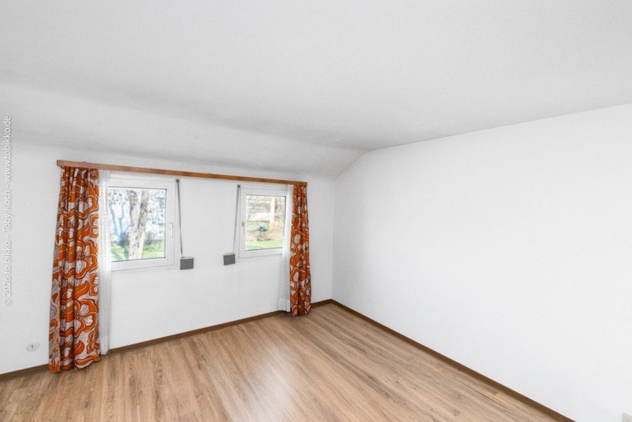 Schlafzimmer DG Einfamilienhaus Neu-Isenburg