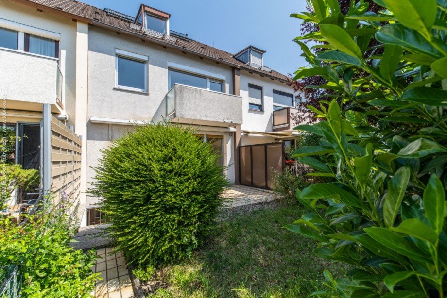 Gartenansicht mit Terrasse Reihenmittelhaus Neu-Isenburg