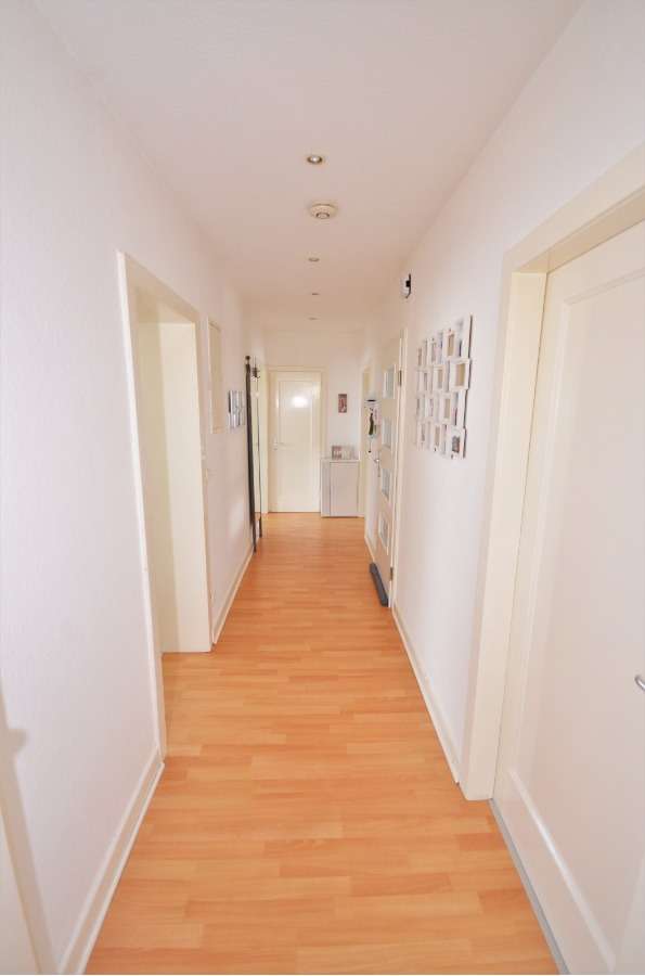 Flur 2. OG Zweifamilienhaus Neu-Isenburg
